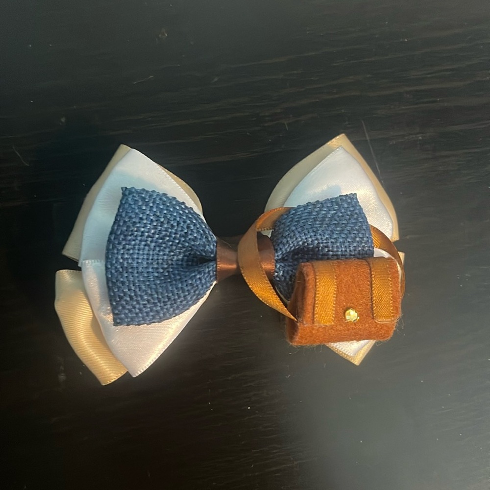 Flynn Rider hair bow